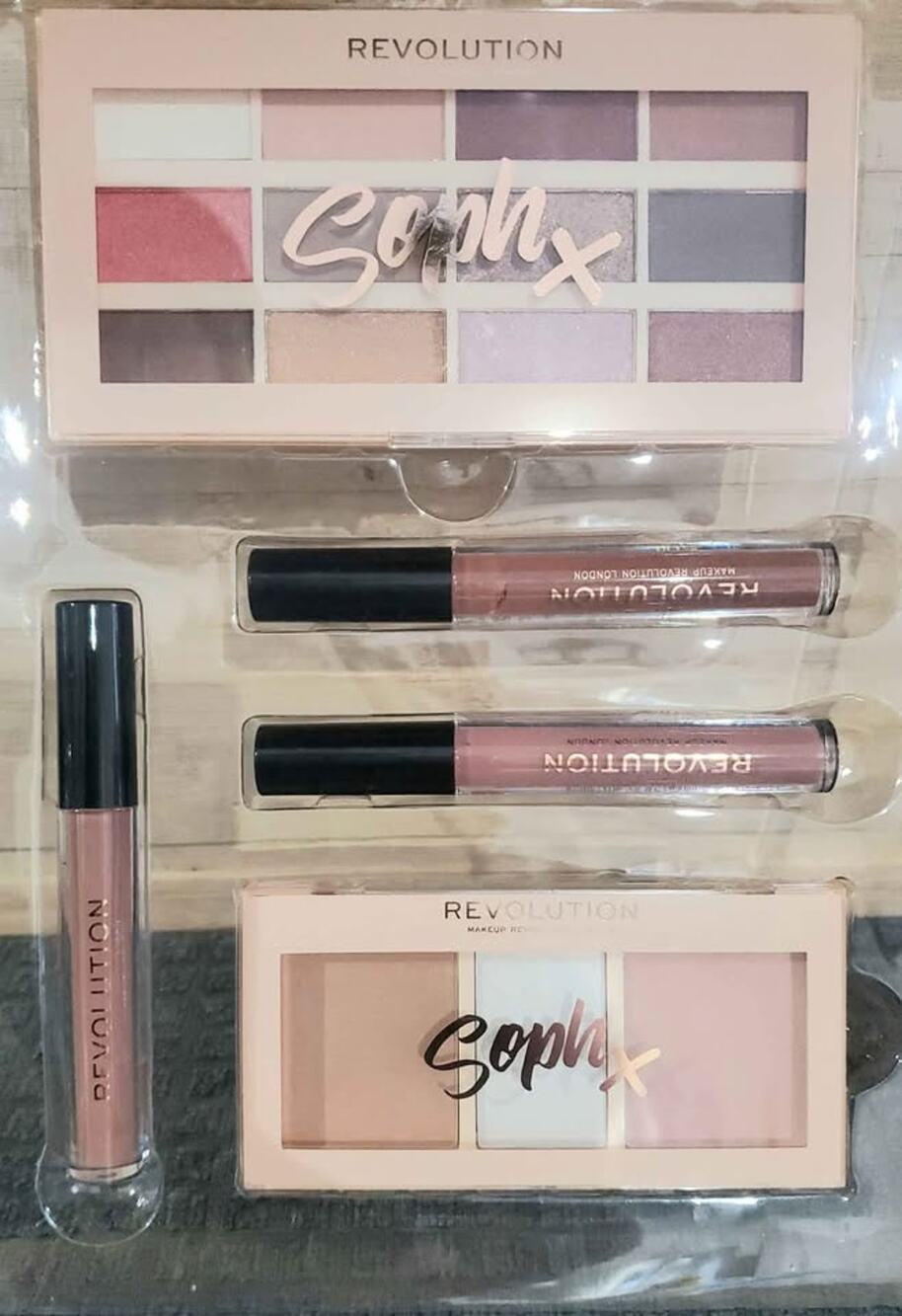 Makeup Revolution Sophx Palette Lip Gloss Kit NEW